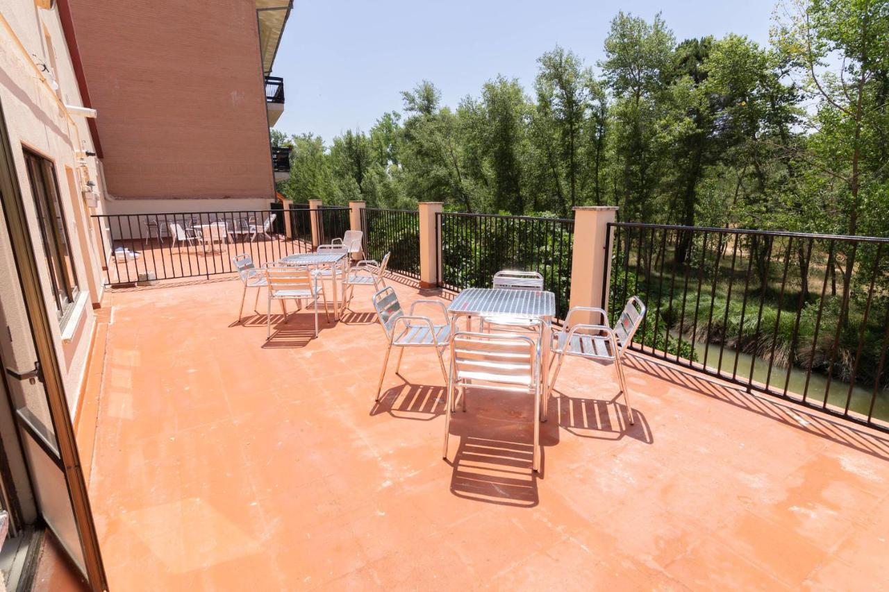 Apartamentos El Balcon Del Duero San Esteban De Gormaz Exteriér fotografie